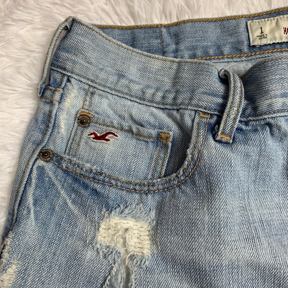 Hollister Light Wash Button Fly Denim Skirt Size 1 - Picture 2 of 6